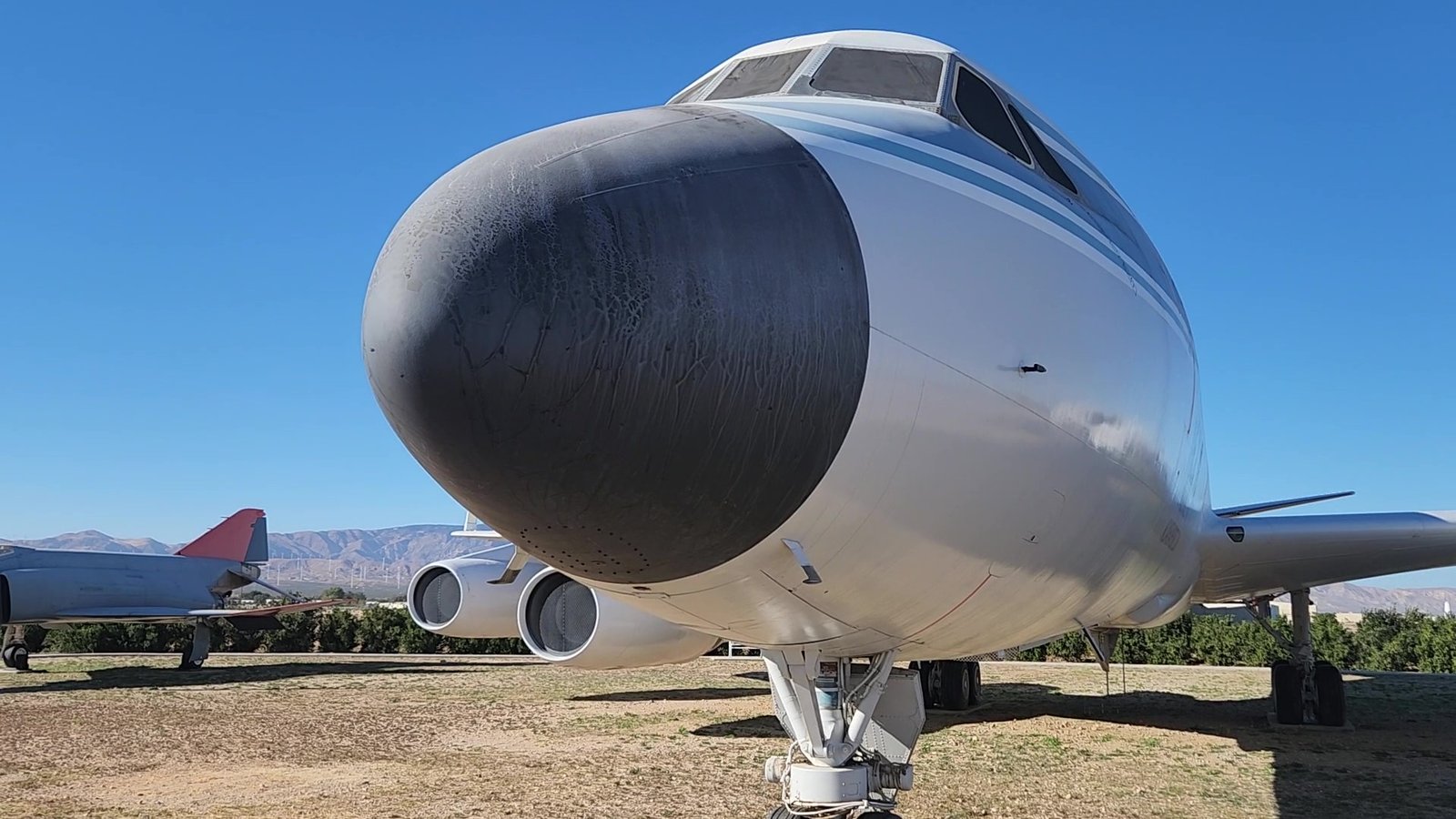 Convair CV990